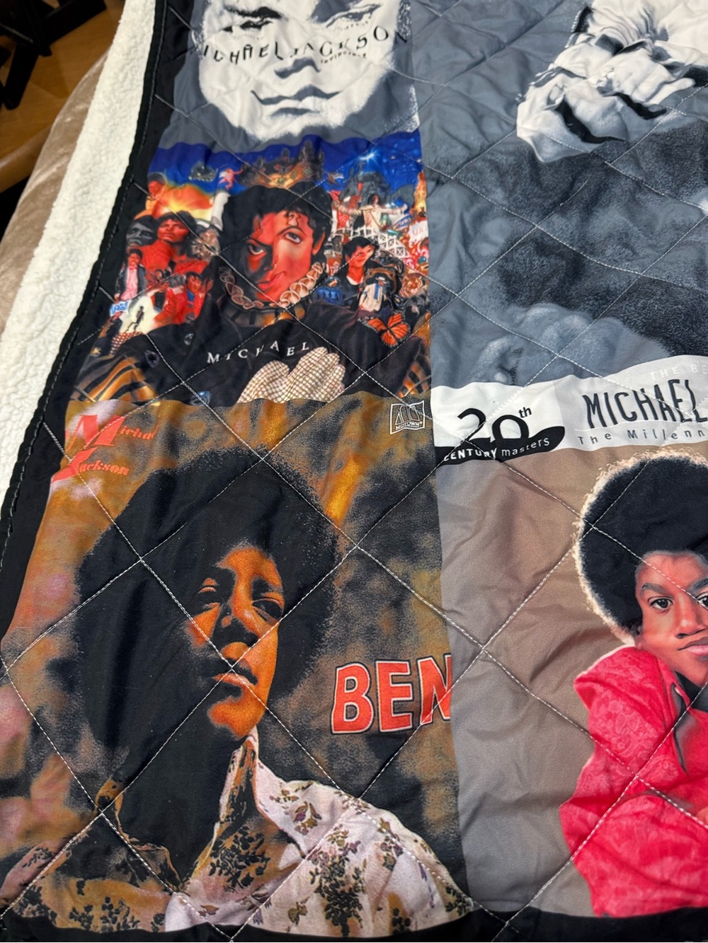 Michael Jackson Personalized 50” X 60” Throw Surrounded By Old Album Covers - Picture 7 of 11